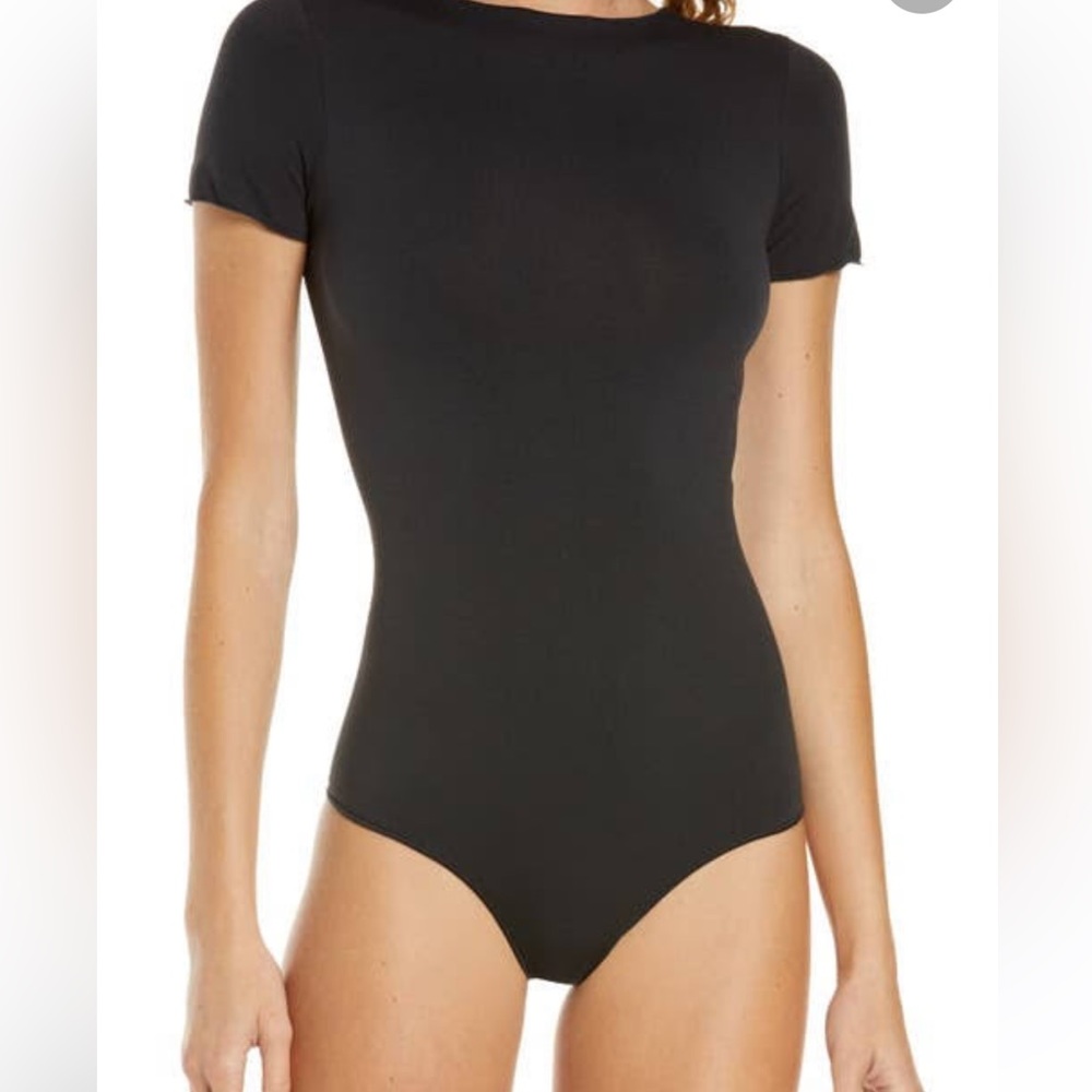 Skims T-shirt Bodysuit